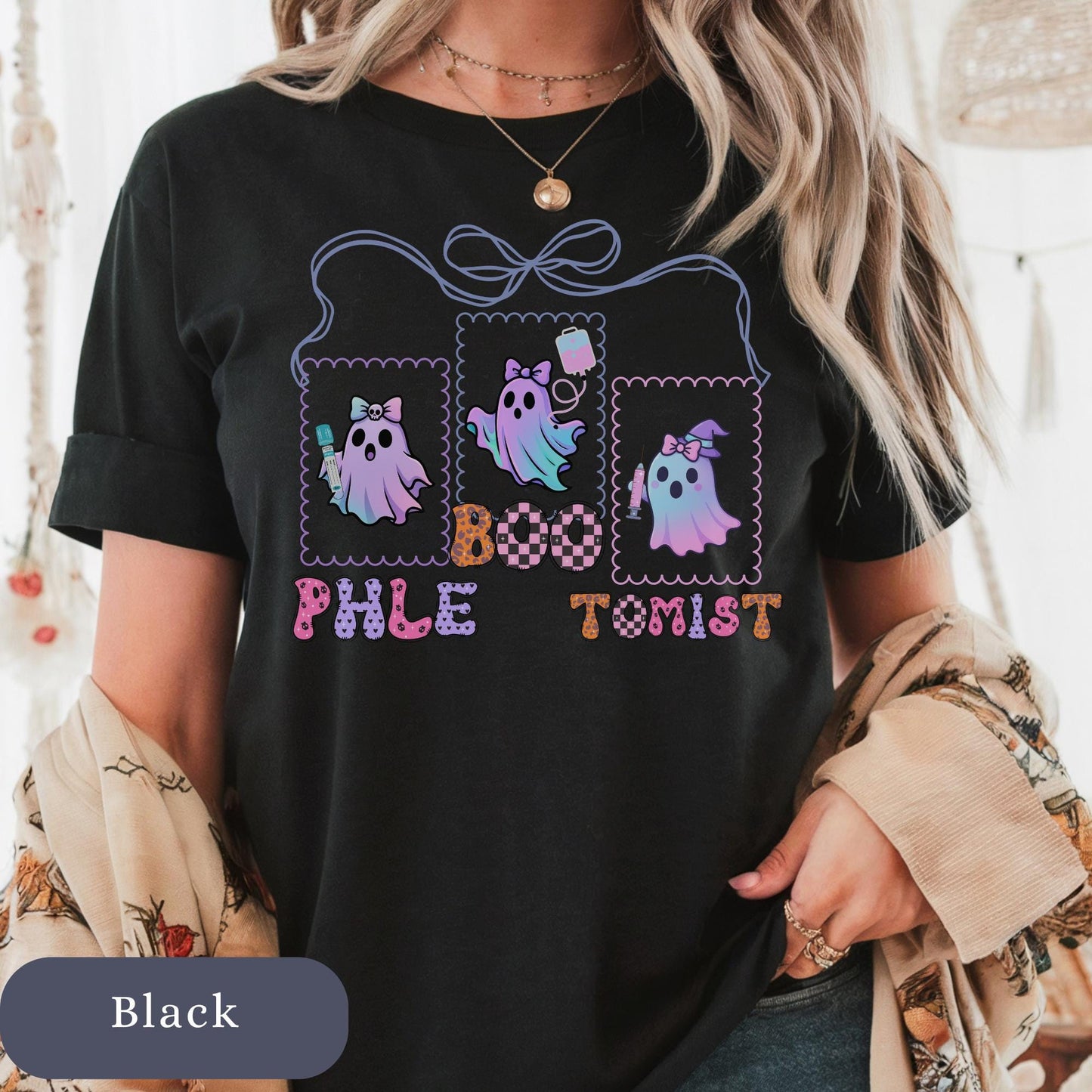 Funny Halloween Phlebotomist T-Shirt: Retro Ghost Boo Lab Tech Tee